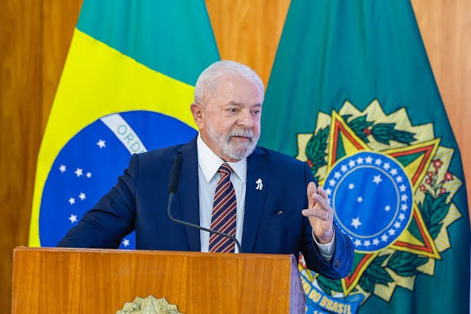 Constituição do Gabinete Eletivo no Brasil: A Elaboração do Gabinete Oficial Imperial, Militar e Federal